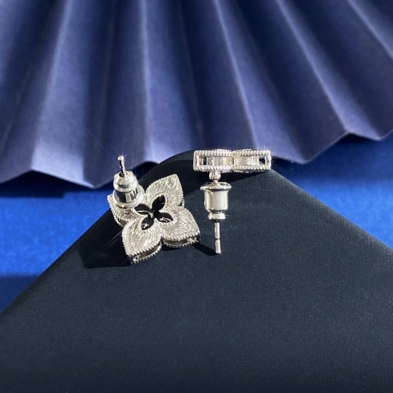 Vca Earrings Cozy 254091