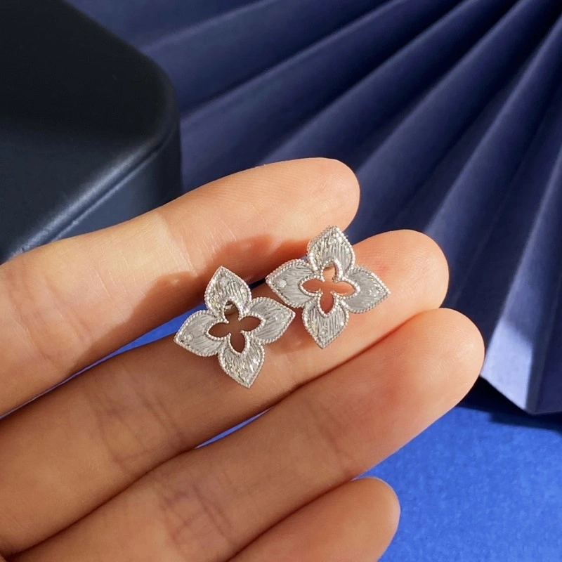 Vca Earrings Cozy 254091