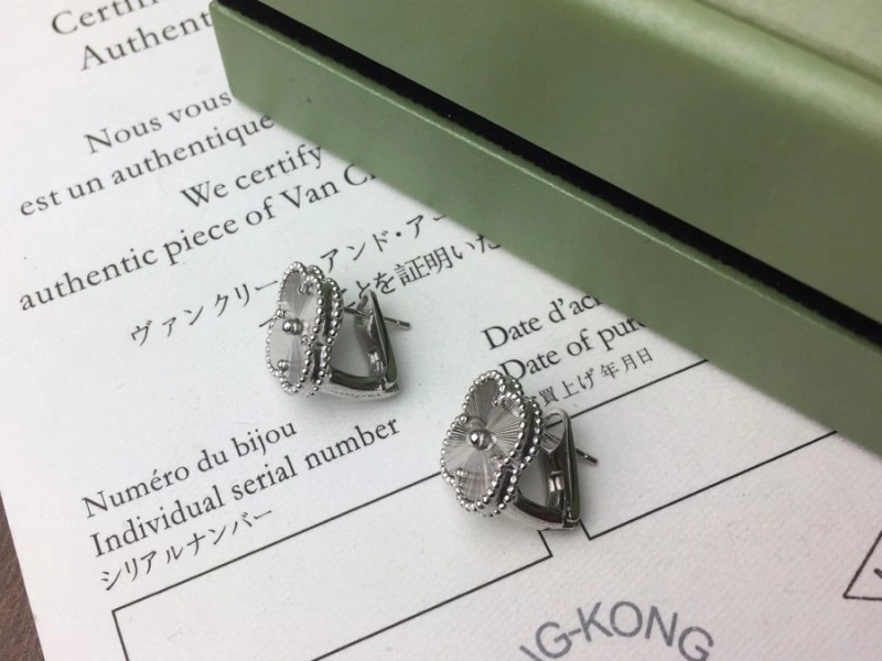 Sustainable Vca Earrings 254092