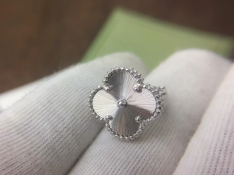 Sustainable Vca Earrings 254092