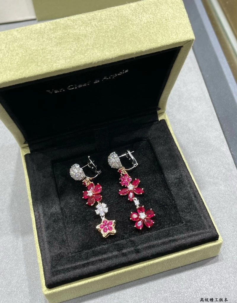 Unisex Vca Earrings 254075