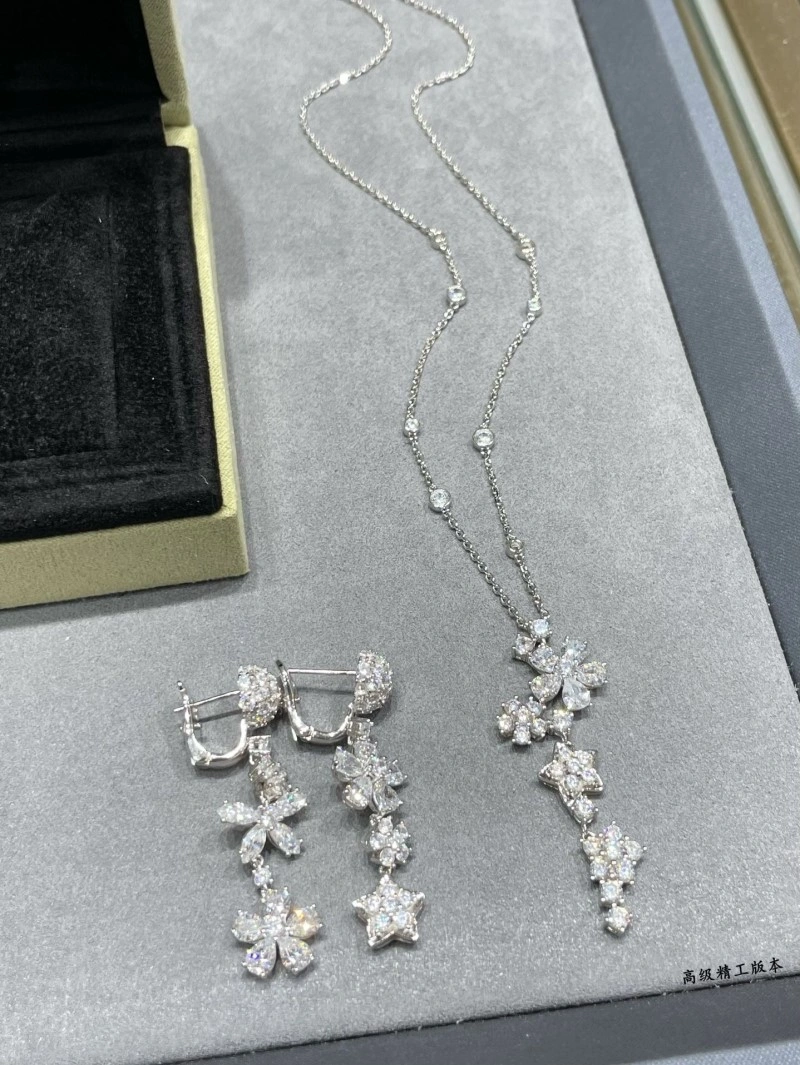 Comfortable Vca Earrings 254078