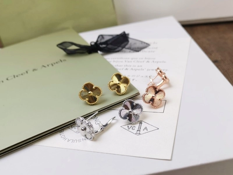 Vca Earrings GoAnywhere 254071
