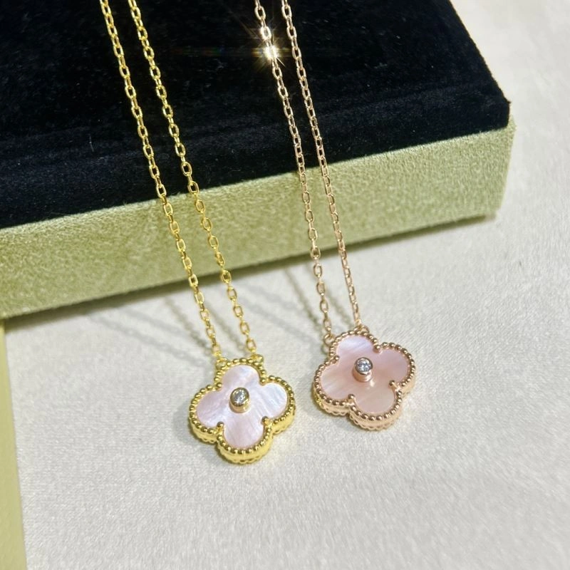 Vca Necklaces Stretchable 255431
