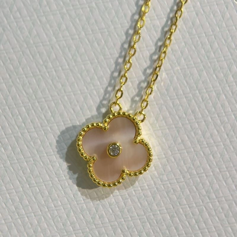 Vca Necklaces Stretchable 255431