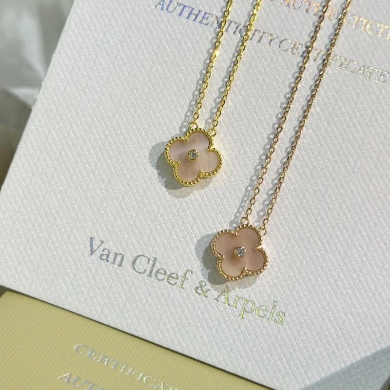 Vca Necklaces Stretchable 255431