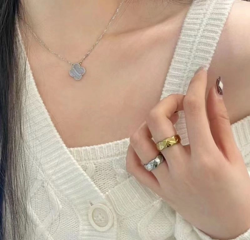 Vca Necklaces Modern 255407