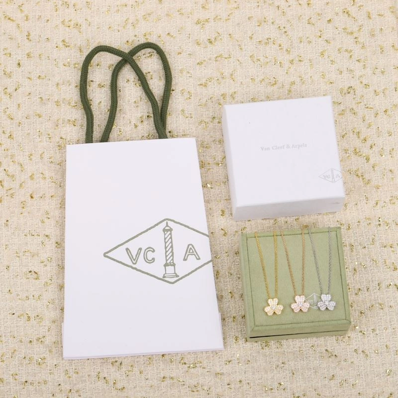 Vca Necklaces Seasonal 255539
