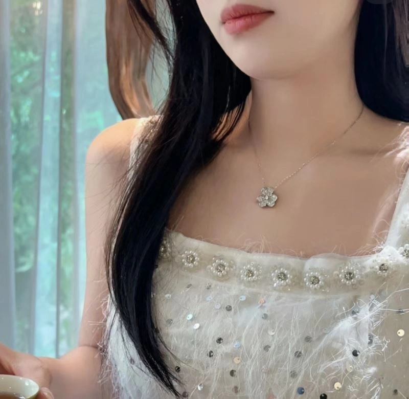 Vca Necklaces GoAnywhere 255532