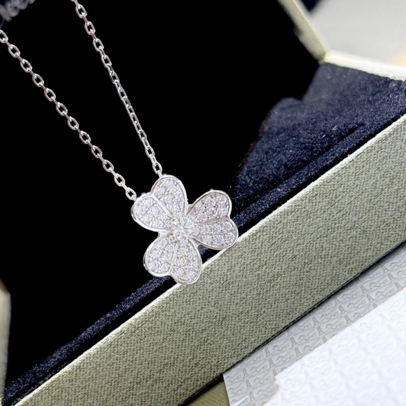Vca Necklaces GoAnywhere 255532