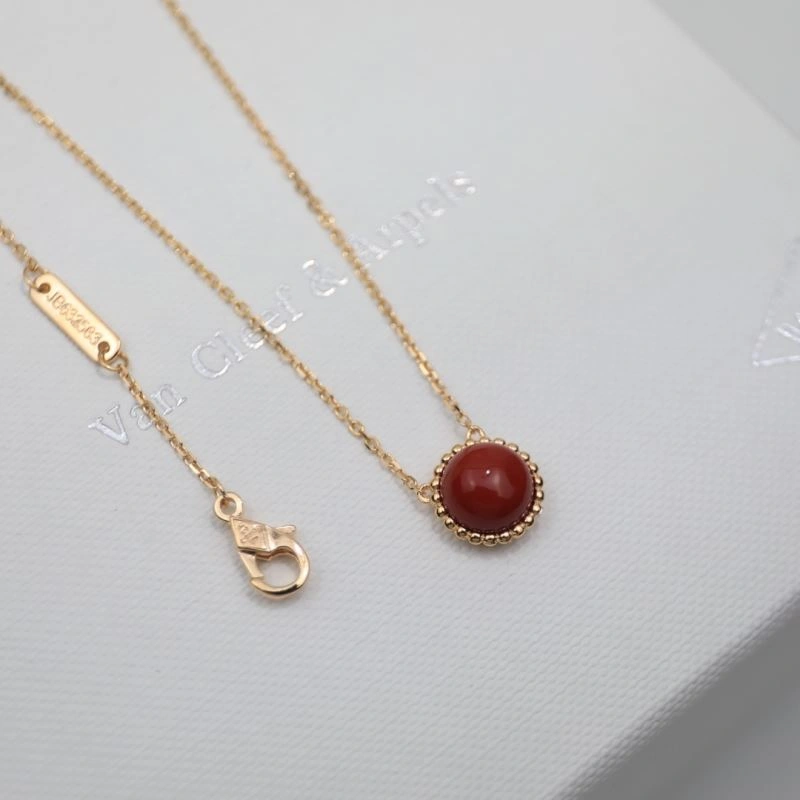 Vca Necklaces TechFriendly 255511