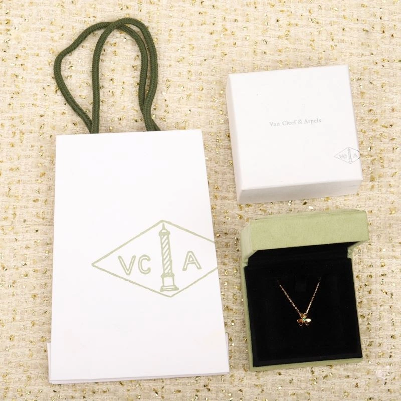 Lightweight Vca Necklaces 255472