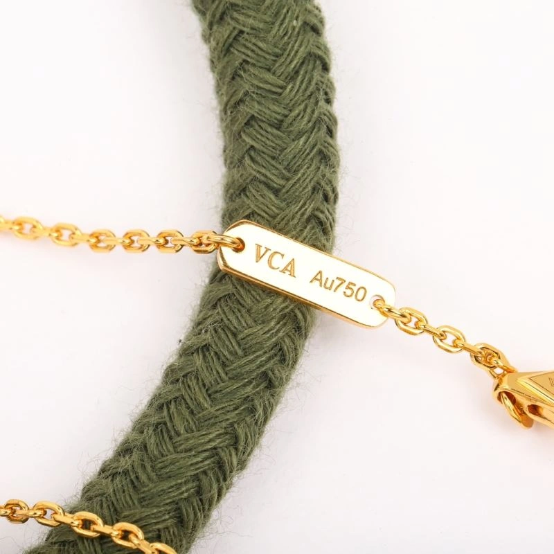 Lightweight Vca Necklaces 255472