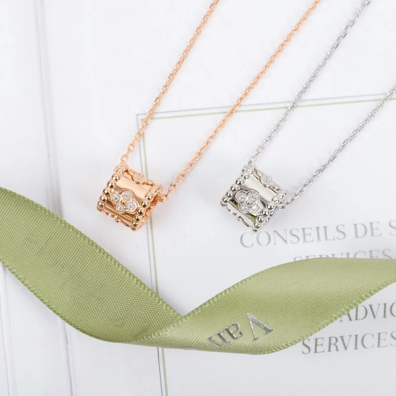 Vca Necklaces Youthful 255470