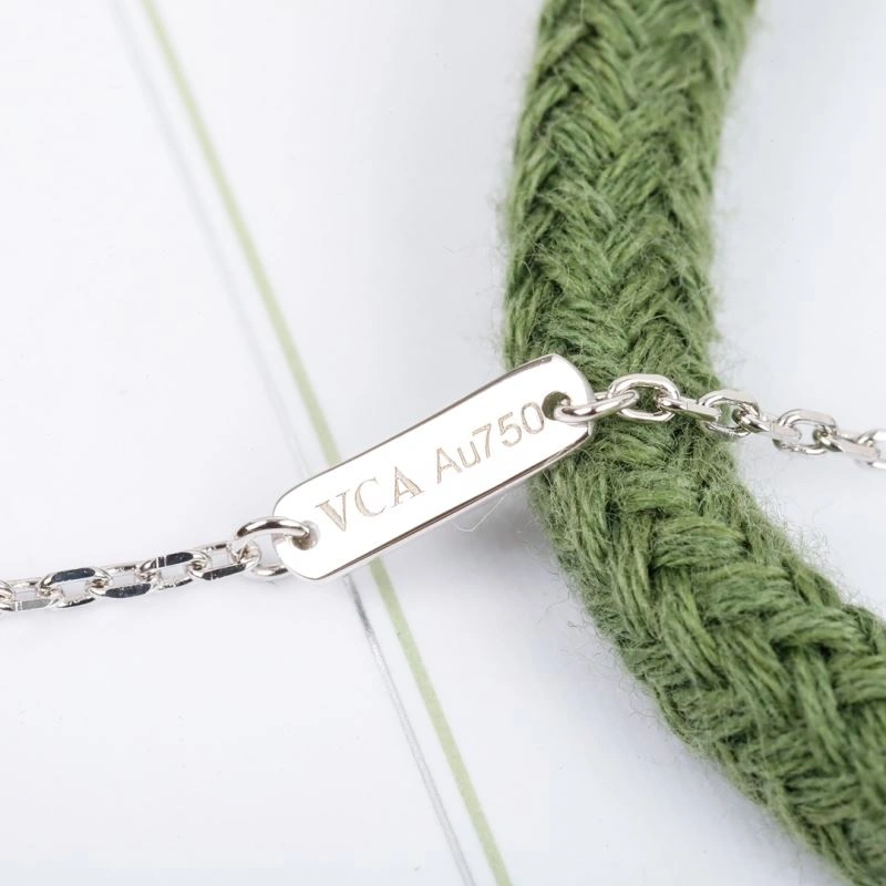 Vca Necklaces Youthful 255470
