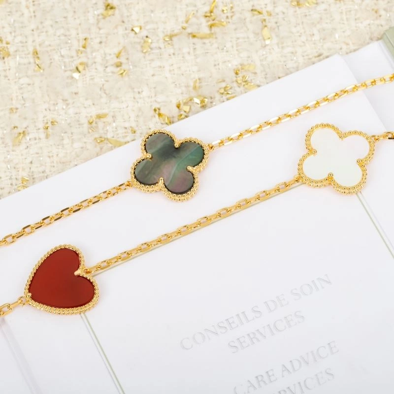 Vca Necklaces TravelReady 255373