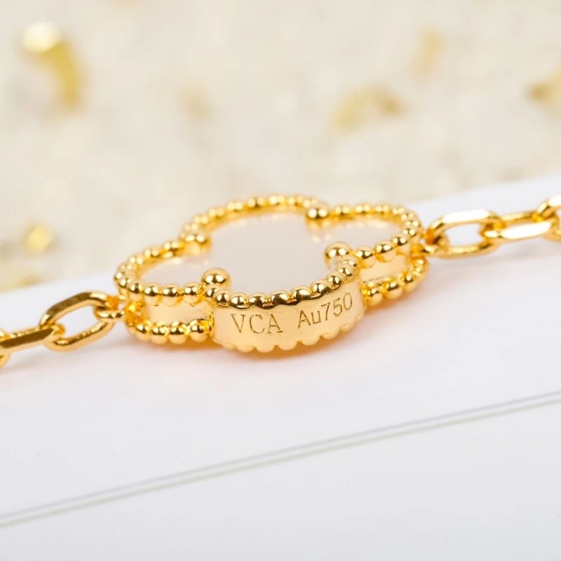 Vca Necklaces TravelReady 255373