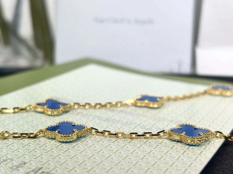 Vca Necklaces Cozy 255350