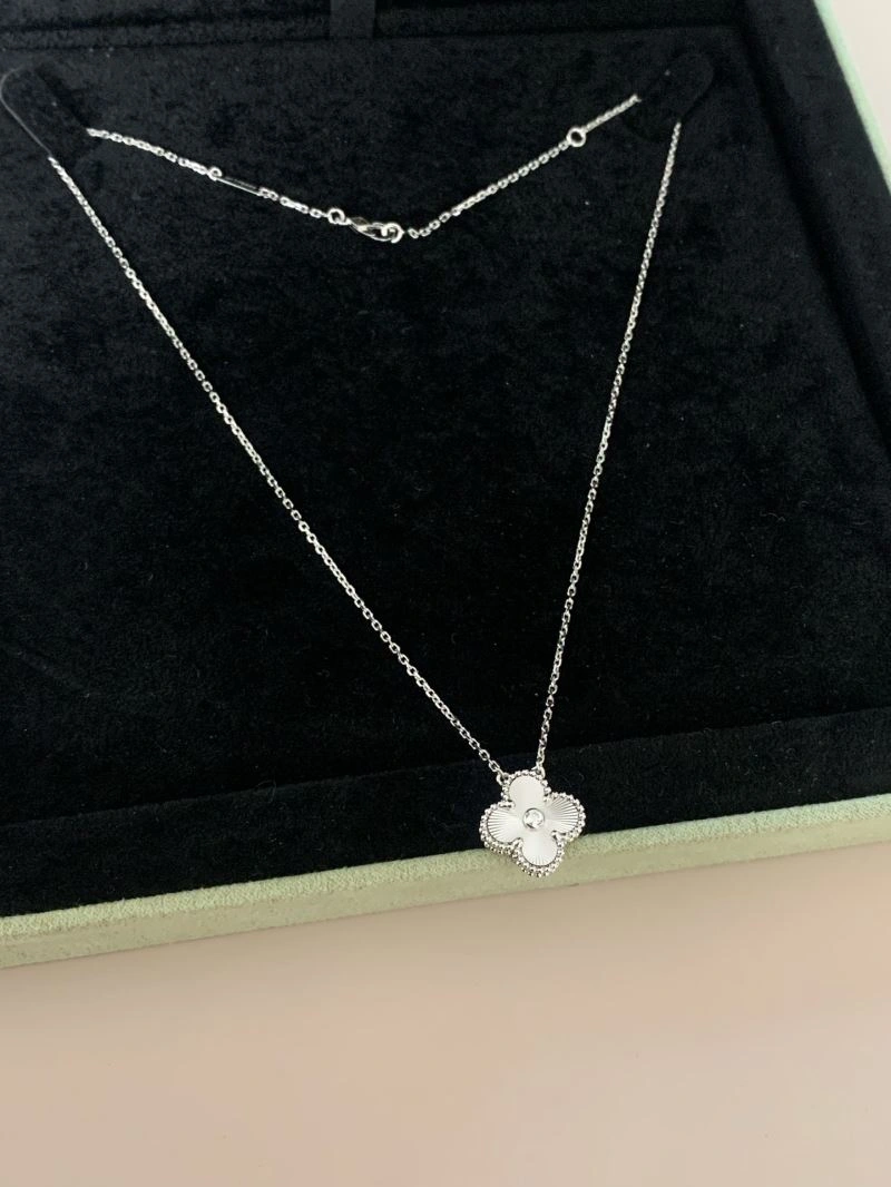 Vca Necklaces ZipUp 255349