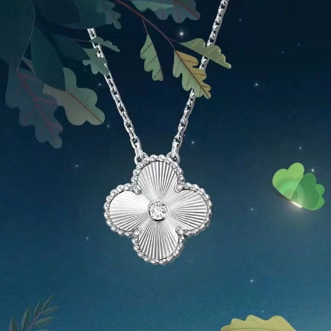Vca Necklaces ZipUp 255349