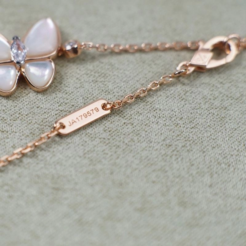 Vca Necklaces Sleek 255218
