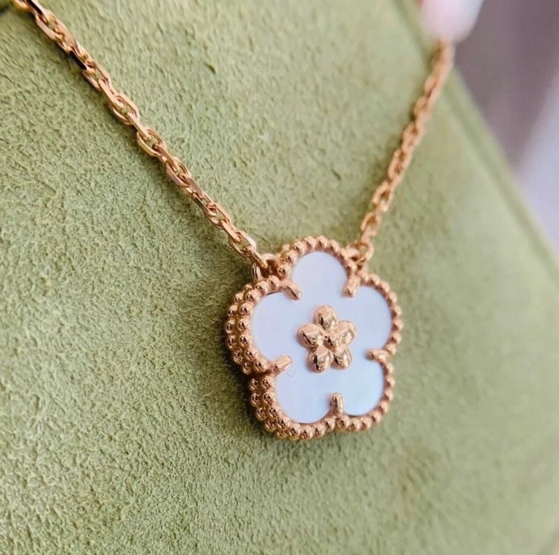Vca Necklaces GoAnywhere 255204
