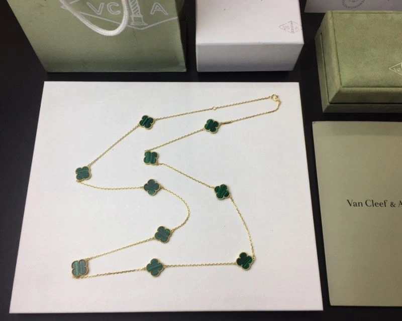 Vca Necklaces UrbanChic 255224
