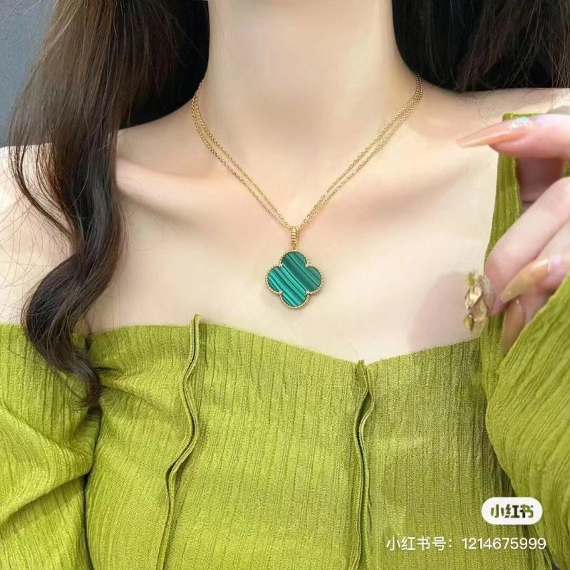 Vca Necklaces Practical 255188