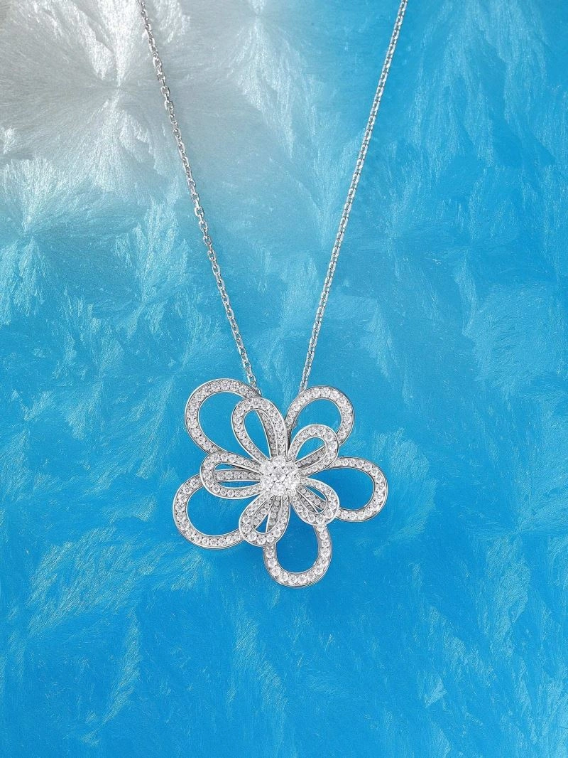 Vca Necklaces Minimalist 255170