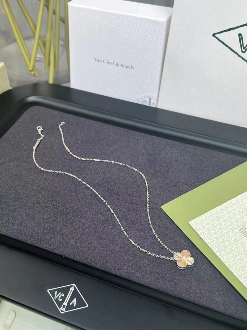 Seasonal Vca Necklaces 255157