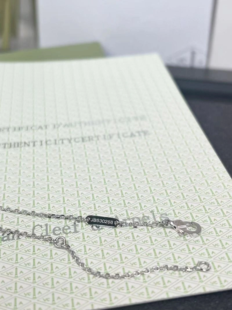 Seasonal Vca Necklaces 255157
