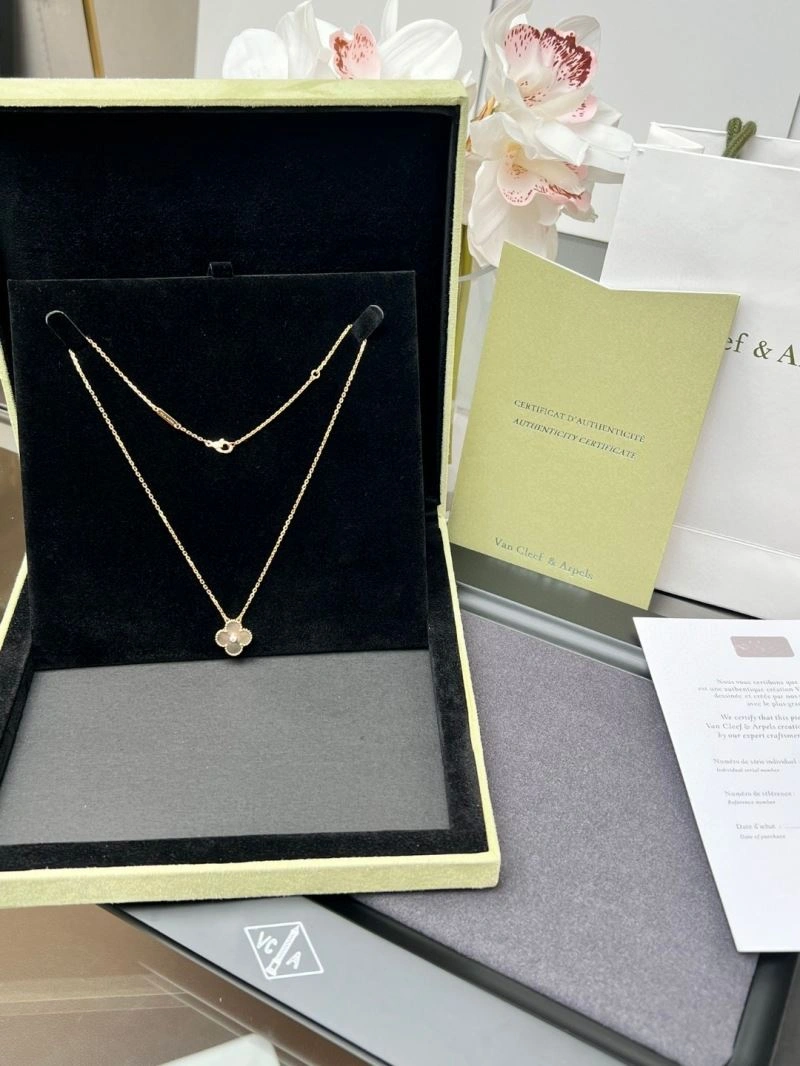 Vca Necklaces Chic 255164