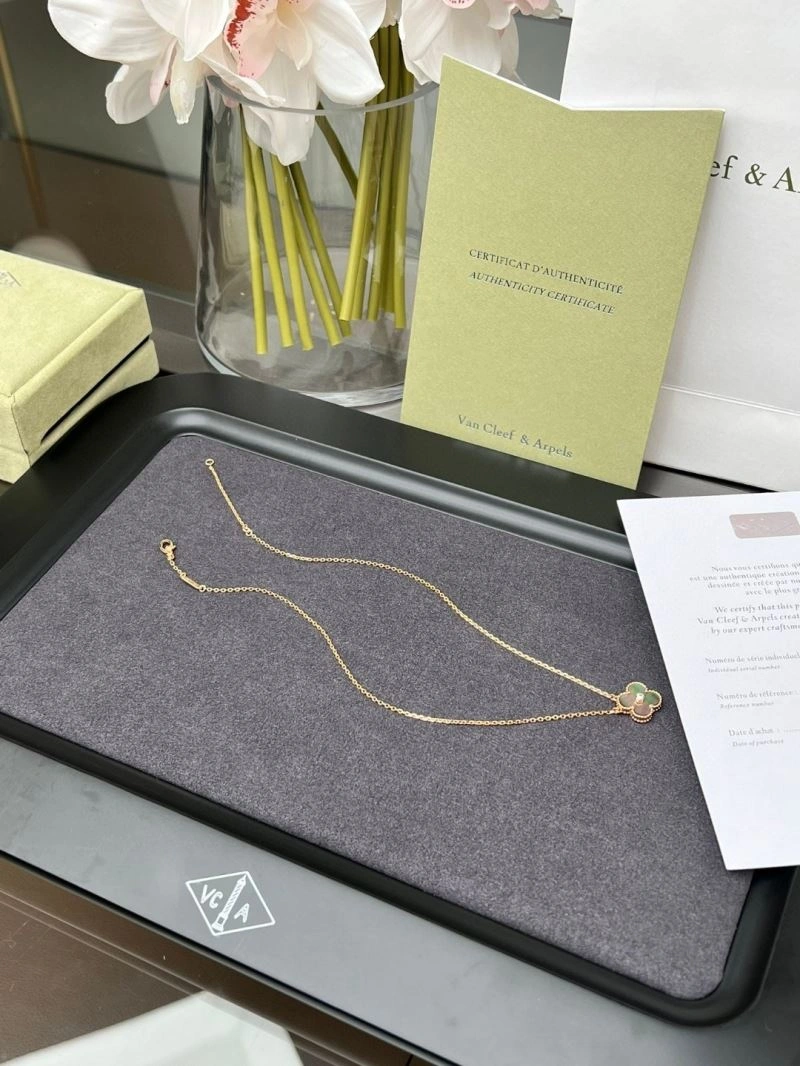 Vca Necklaces Chic 255164
