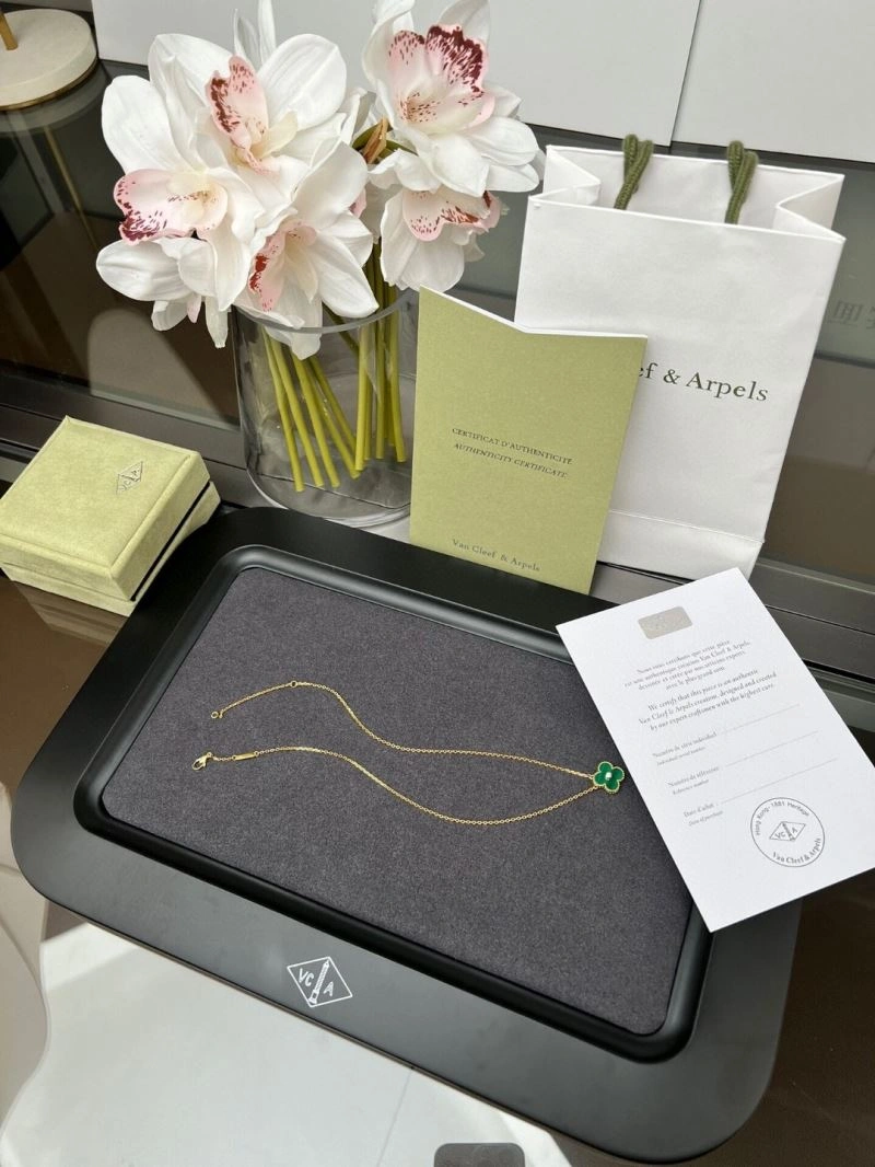 Vca Necklaces Attractive 255167