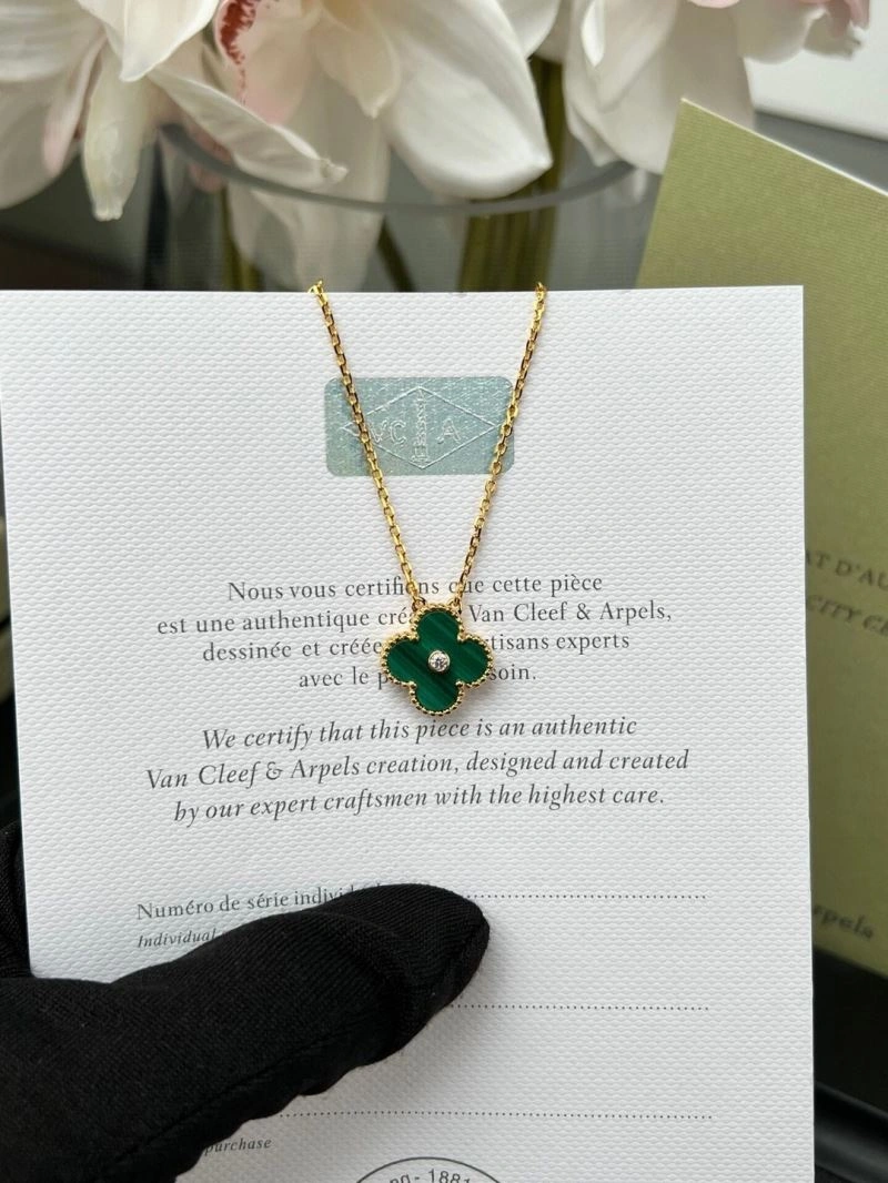 Vca Necklaces Attractive 255167