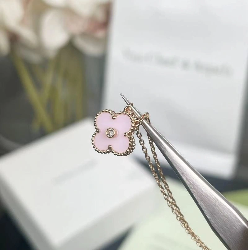 Comfortable Vca Necklaces 255158