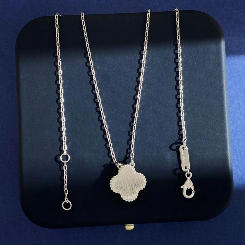 Vca Necklaces Contemporary 255152
