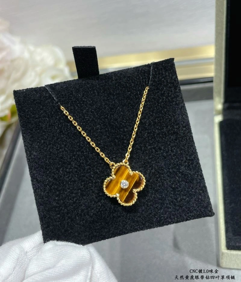 Vca Necklaces Lightweight 255149