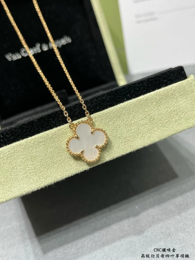 Vca Necklaces SunProtective 255148