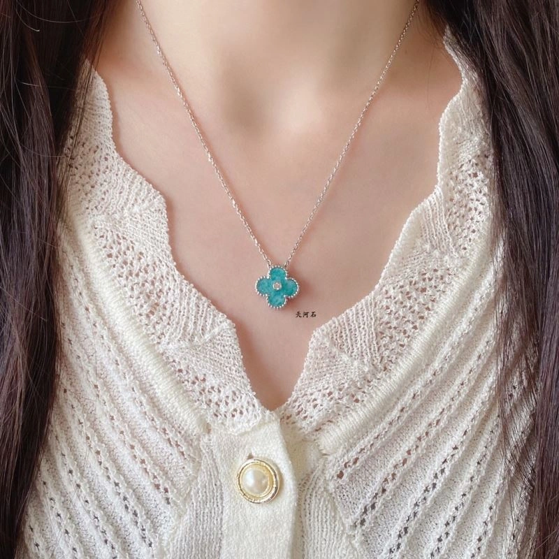 Vca Necklaces Modern 255145