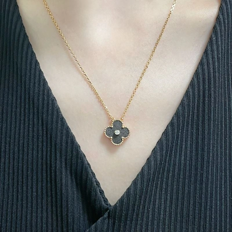 Vca Necklaces EasyCare 255142