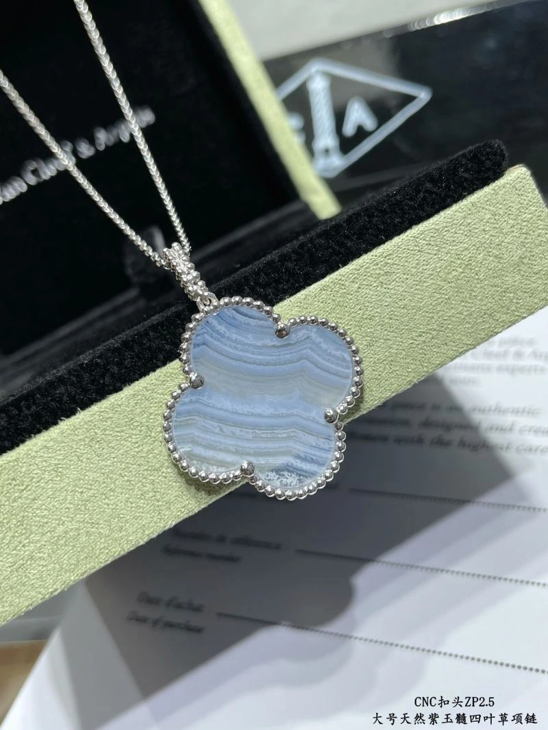 Vca Necklaces ZipUp 255117