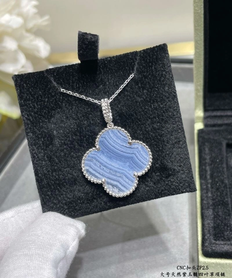 Vca Necklaces ZipUp 255117