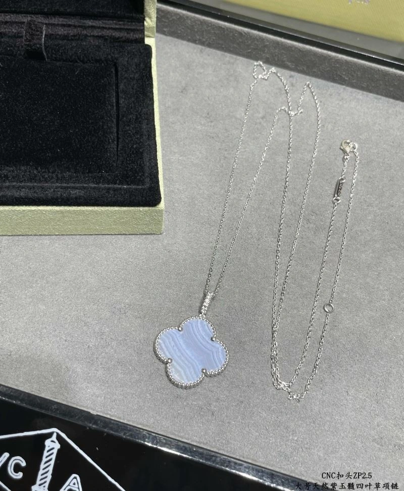 Vca Necklaces ZipUp 255117
