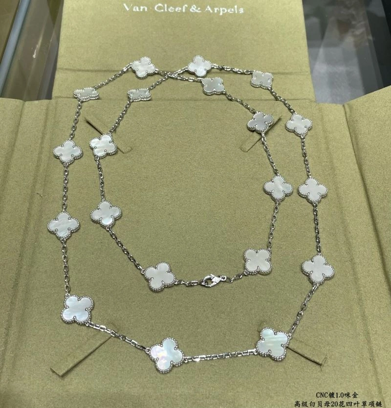 Vca Necklaces WellDesigned 255137