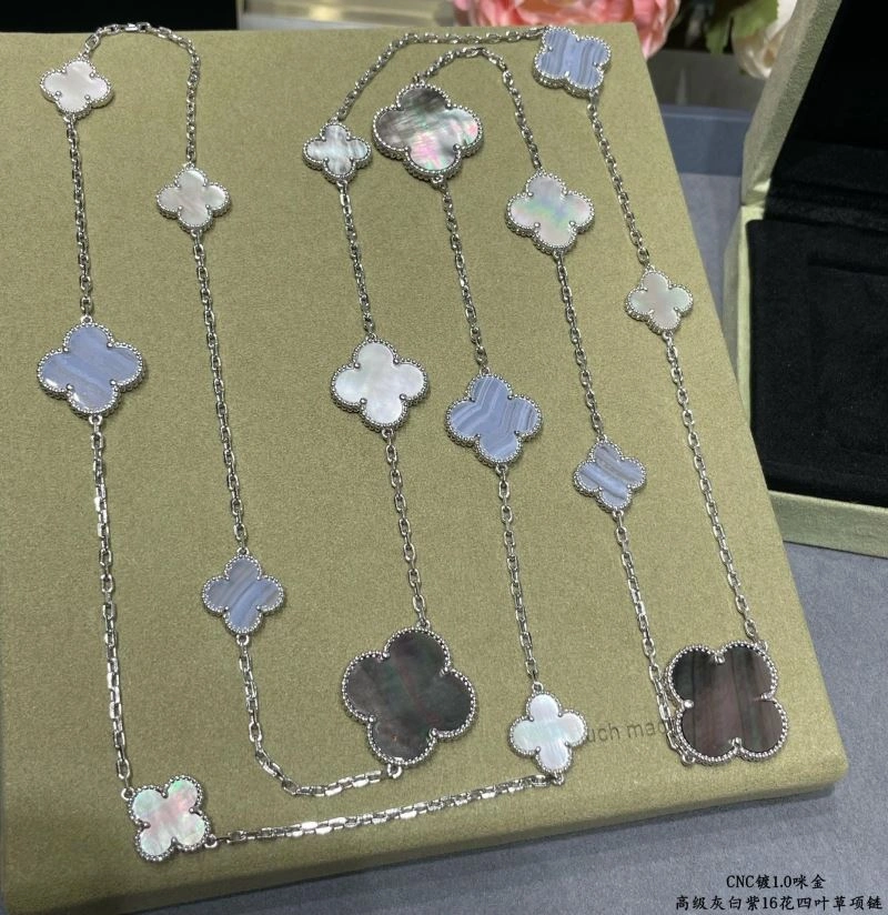 FashionForward Vca Necklaces 255134