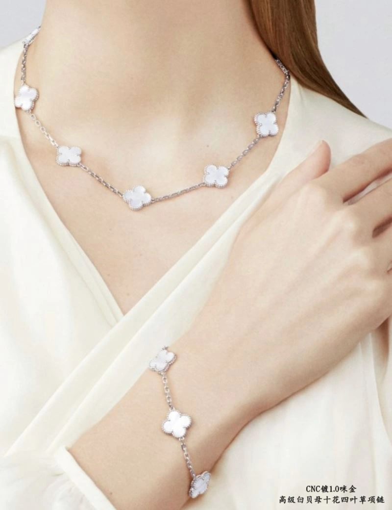 Vca Necklaces UrbanStyle 255123