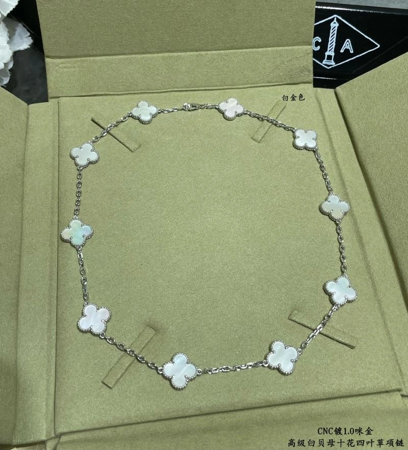 Vca Necklaces UrbanStyle 255123