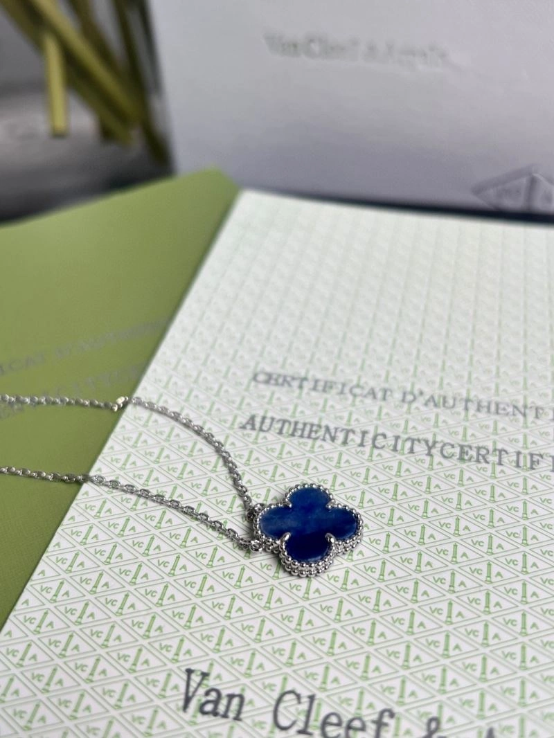 WellDesigned Vca Necklaces 255127
