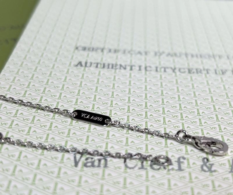 WellDesigned Vca Necklaces 255127